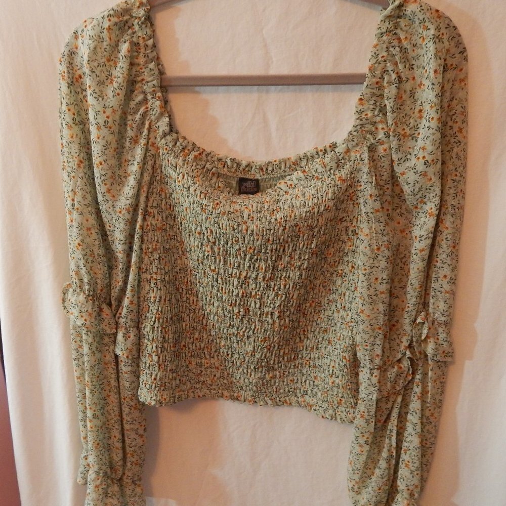 NWOT Wild Fable Crop Top